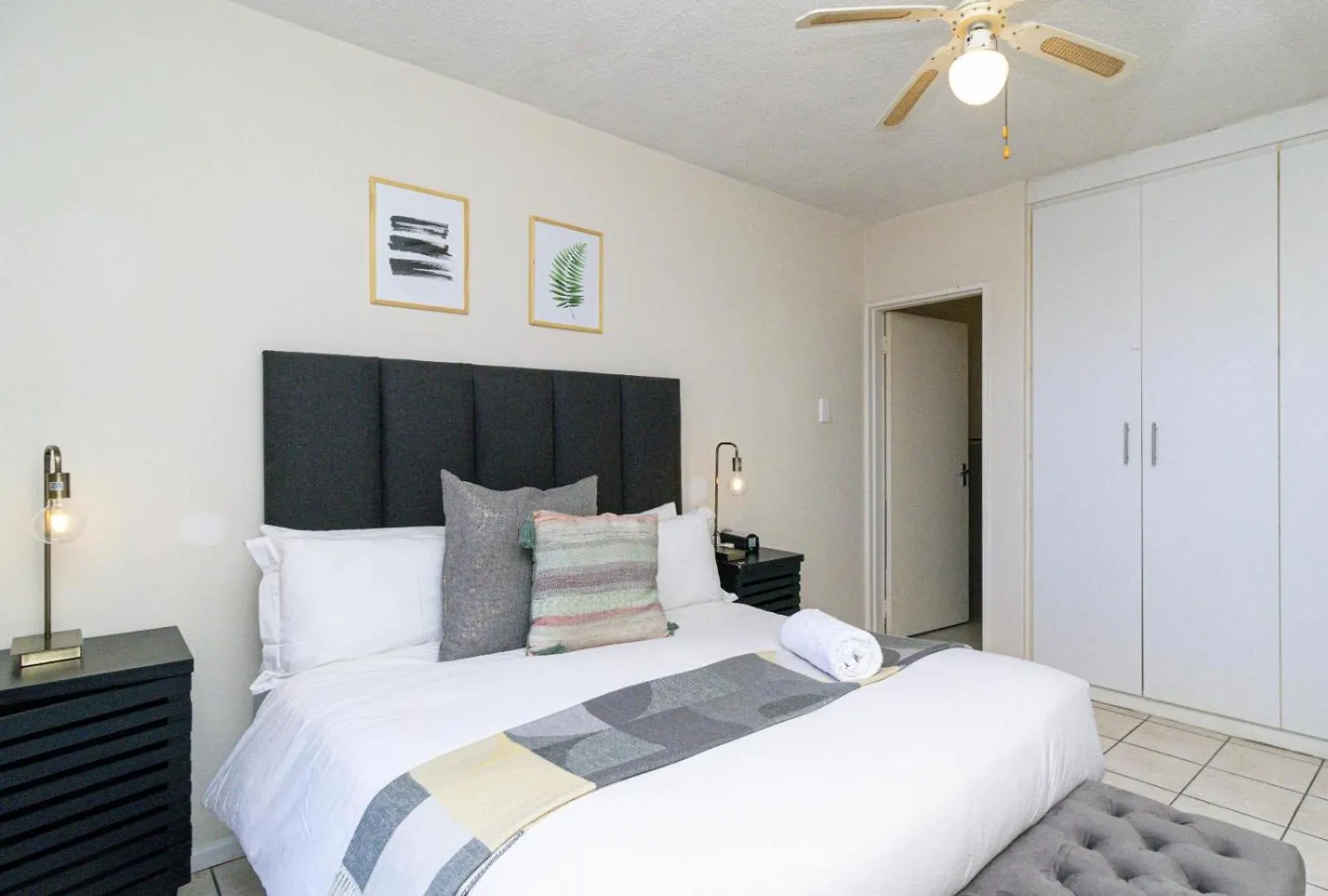 Modern Seaview Apartment Port Elizabeth