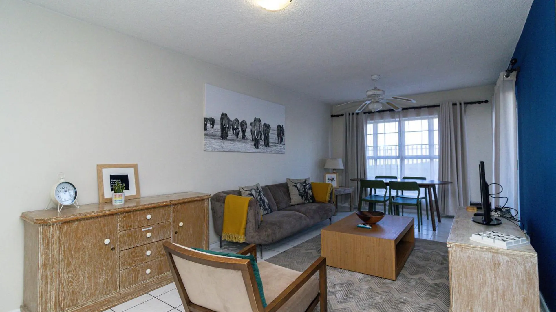 Modern Seaview Apartment Port Elizabeth