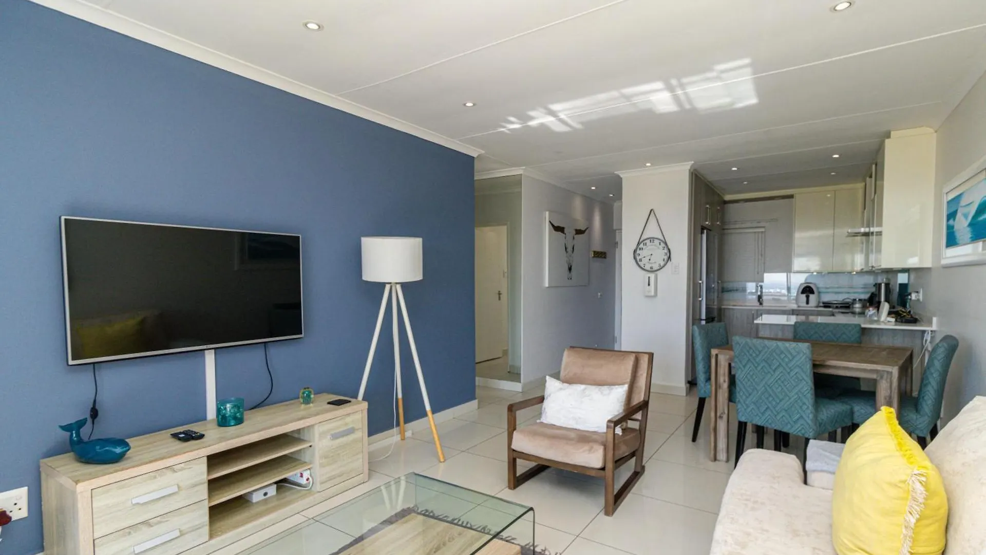 Modern Seaview Apartment Port Elizabeth