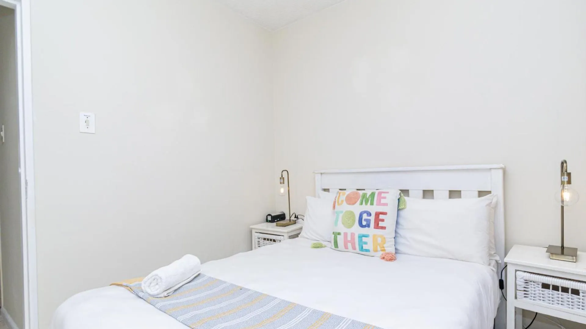 Modern Seaview Apartment Port Elizabeth