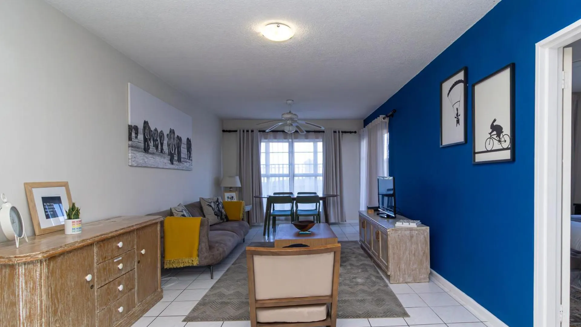 Modern Seaview Apartment Port Elizabeth