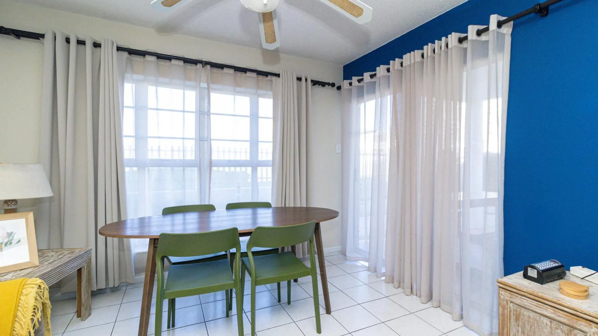 Modern Seaview Apartment Port Elizabeth