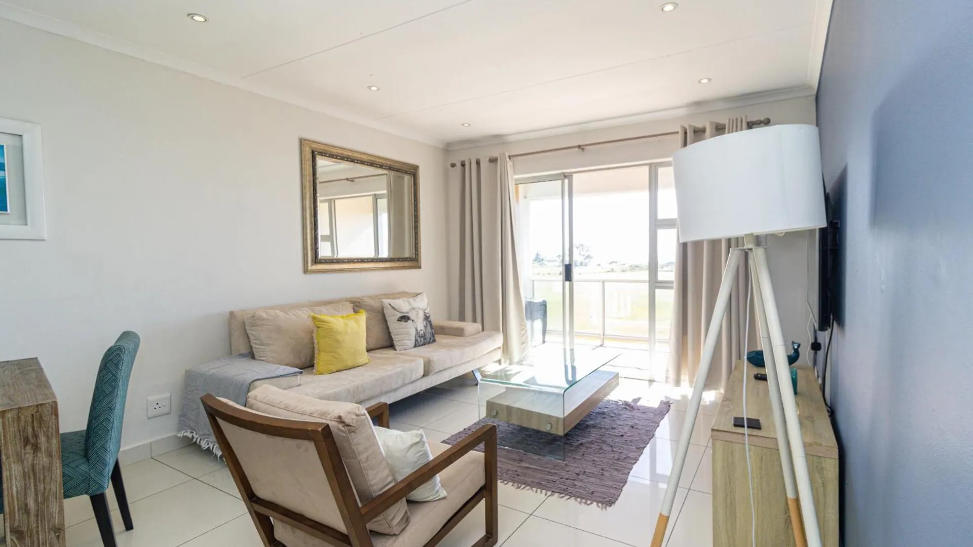 Modern Seaview Apartment Port Elizabeth