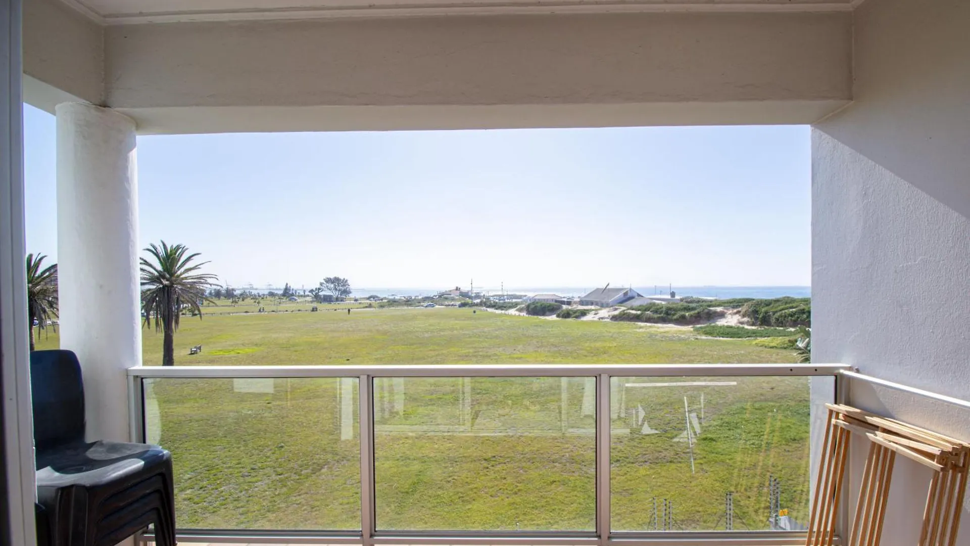 Modern Seaview Apartment Port Elizabeth