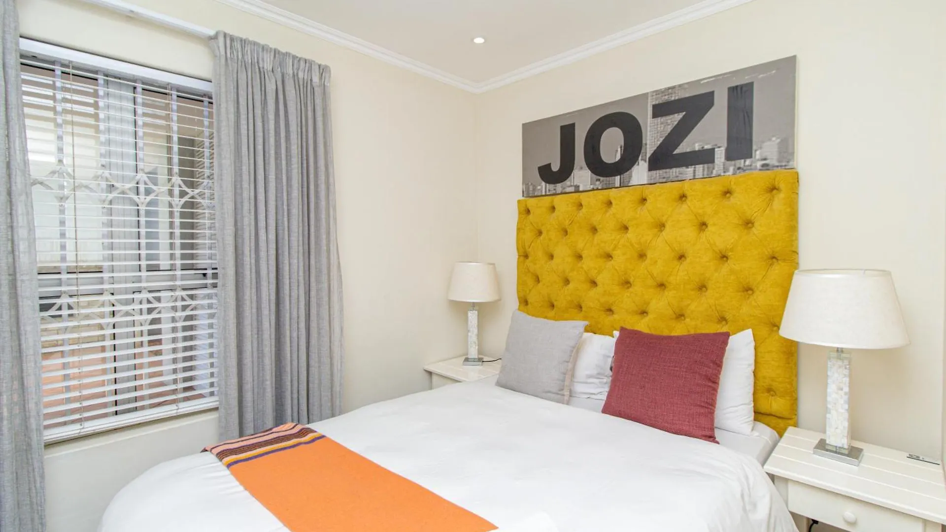Modern Seaview Apartment Port Elizabeth