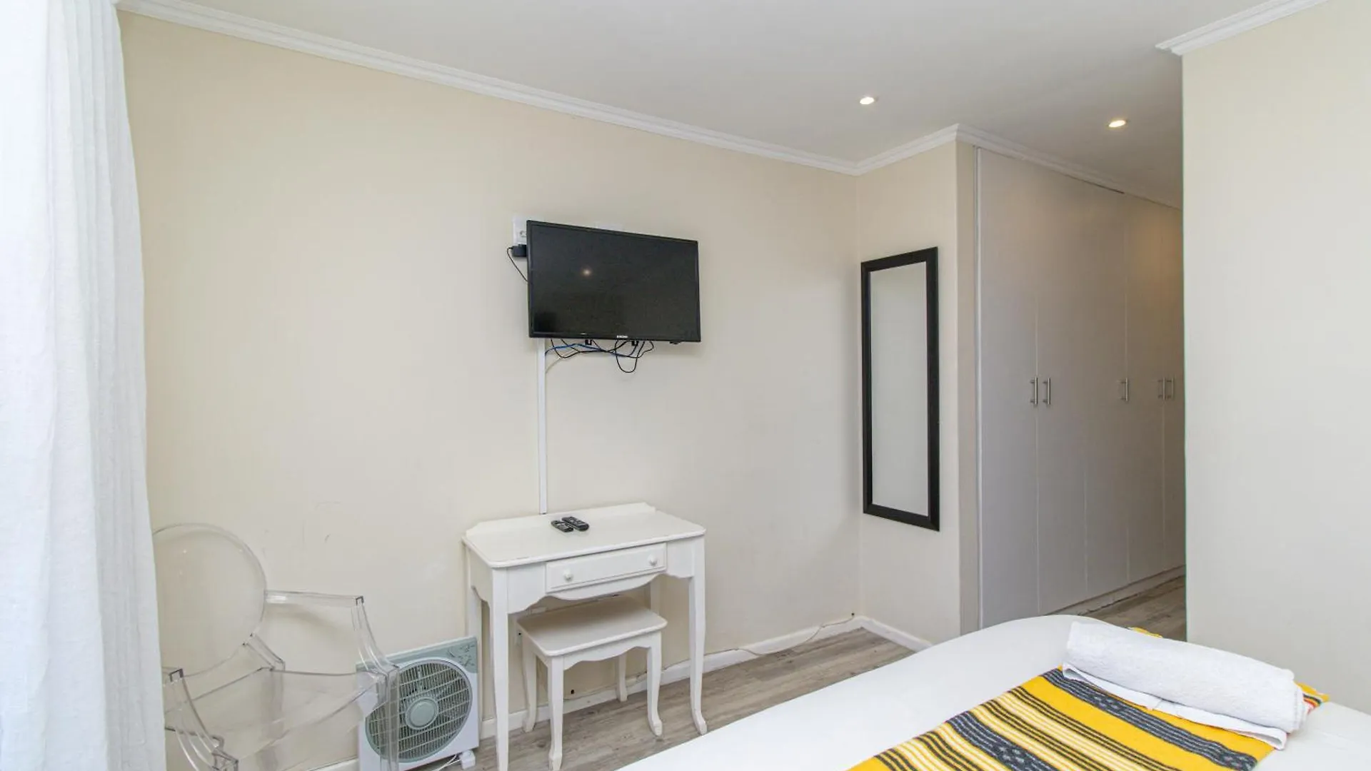 Modern Seaview Apartment Port Elizabeth