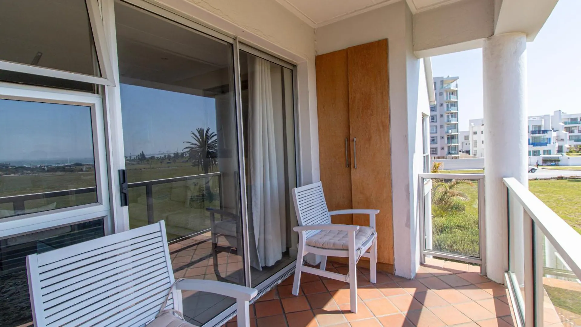 Modern Seaview Apartment Port Elizabeth 0*,