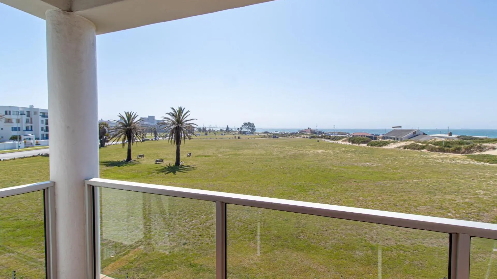 Modern Seaview Apartment Port Elizabeth